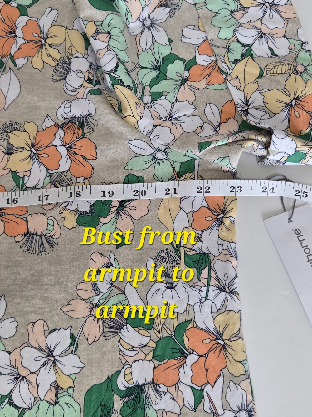 Liz Claiborne Floral Short Sleeve Tee in Beige, Orange & Green - Picture 7 of 9